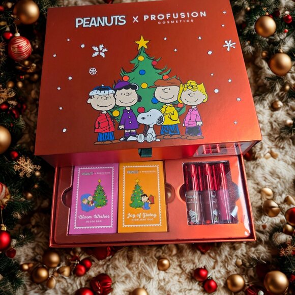 Peanuts X Profusion Cosmetics Holiday Vanity Set Pop Up Mirror, Palette, Liner - Picture 9 of 9